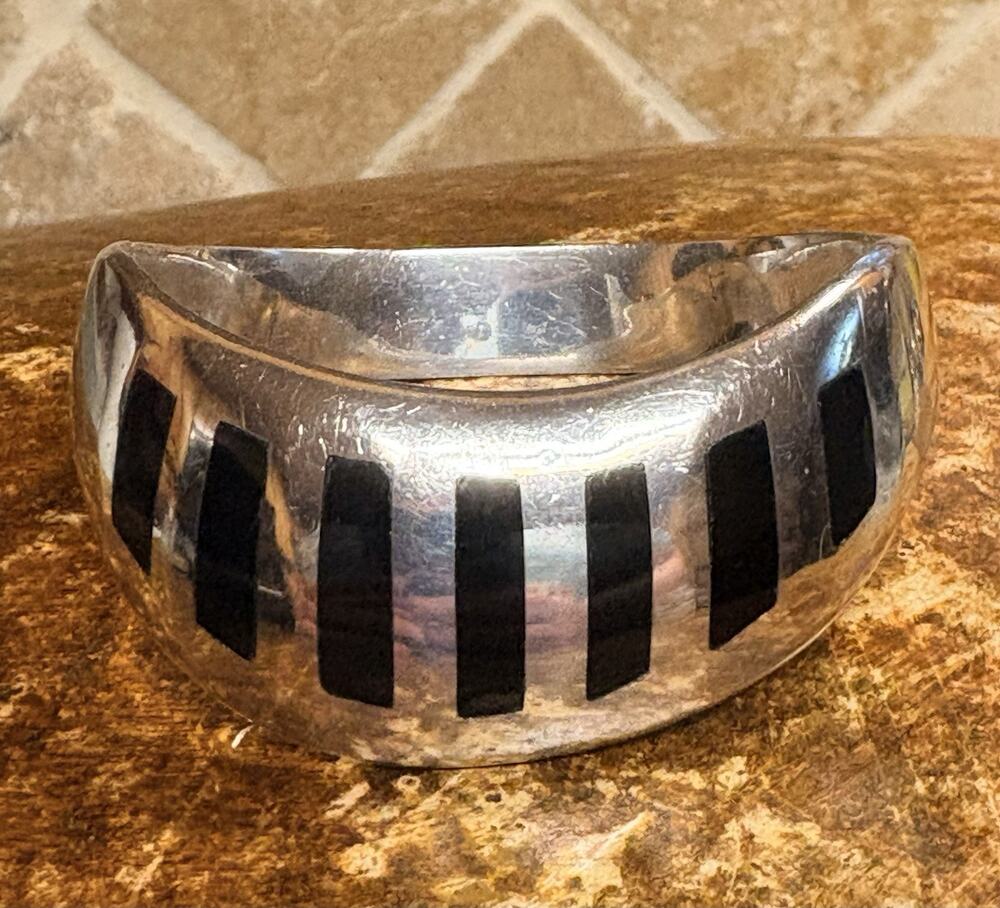 Taxco Sterling Silver & Inlayed Black Onyx Bracelet Clamper Style TJ-41 Vintage